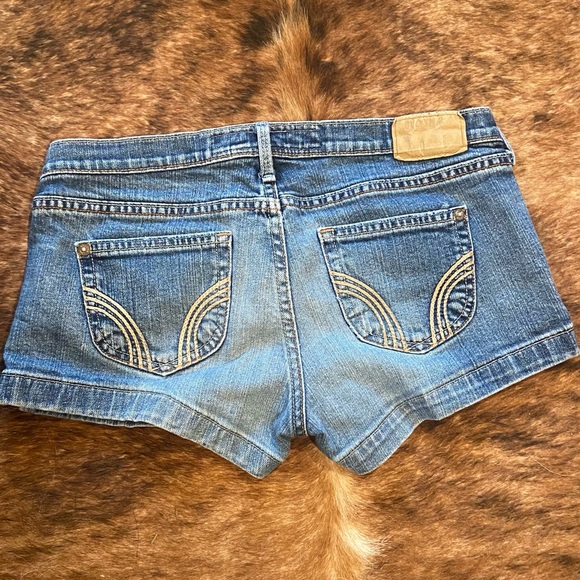 Hollister shorts low rise size 3 - Picture 5 of 8